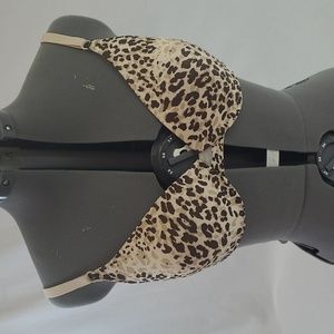 Maidenform EUC 🐆 leopard print bra size 38C